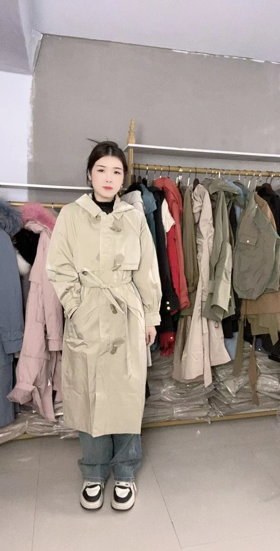 2025清仓处理派克服外壳春秋单穿风衣外套女时尚大衣宽松版
