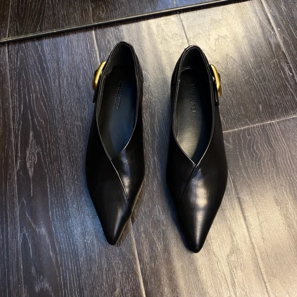 胎牛皮尖头薄款单鞋平底浅口奶奶鞋跟鞋法式凉鞋女士黑色方头百搭