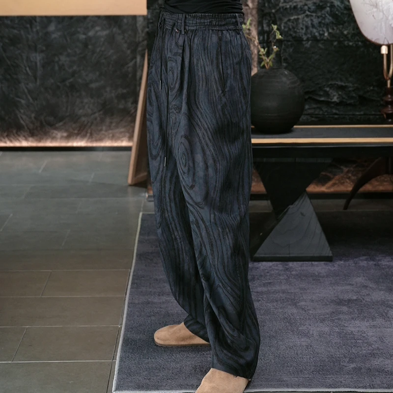 【再易】2025新款苍蓝男士香云纱桑蚕丝双穿弯刀裤ZY0271K-F111