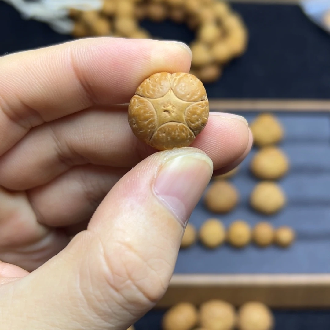 凤眼菩提吊坠18+五星上将