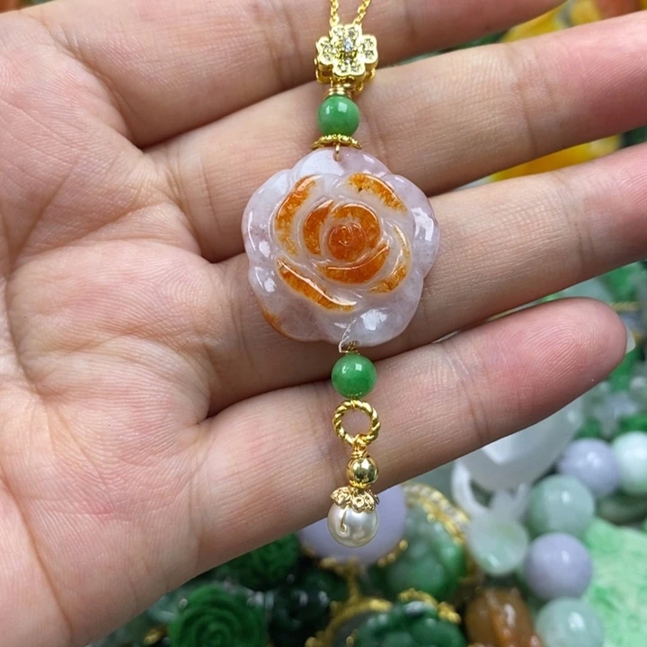 翡翠未镶嵌吊坠(赠链)