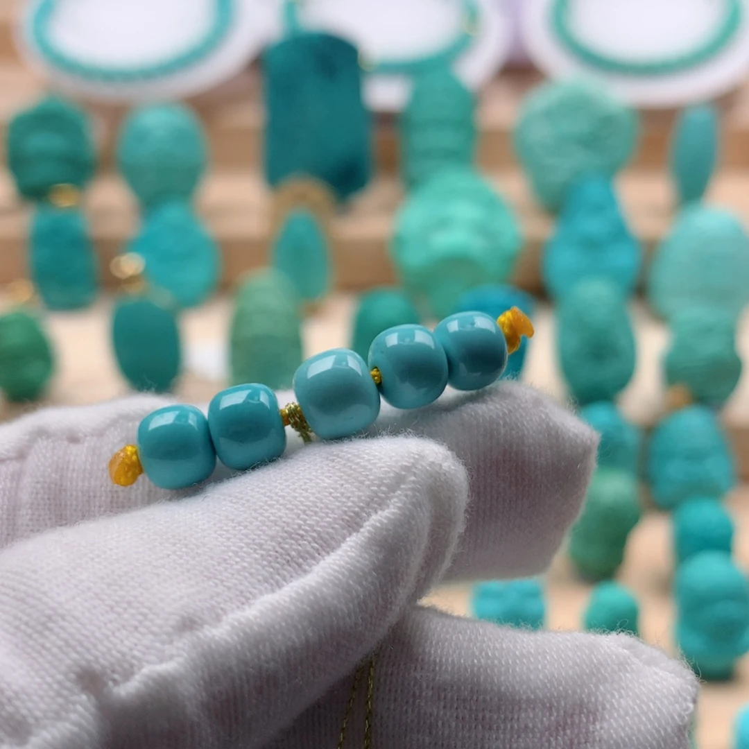 绿松石配饰未镶嵌