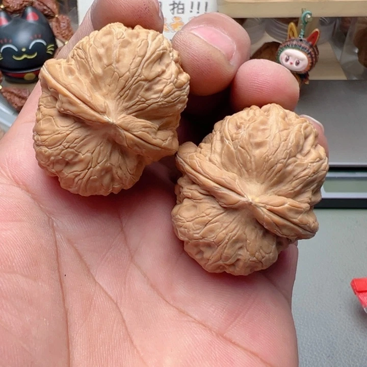 文玩核桃吊坠42尺元宝