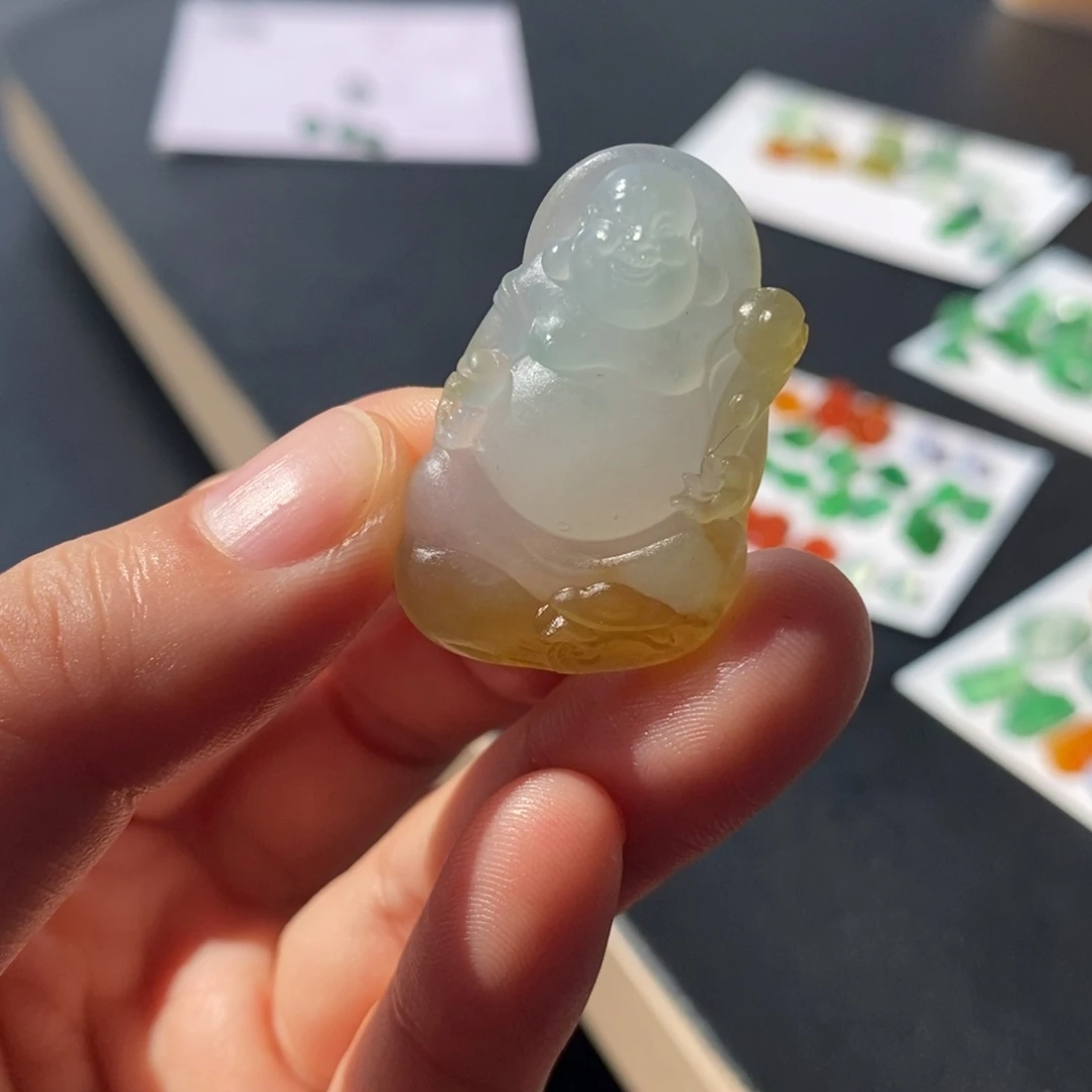 定制翡翠未镶嵌佛