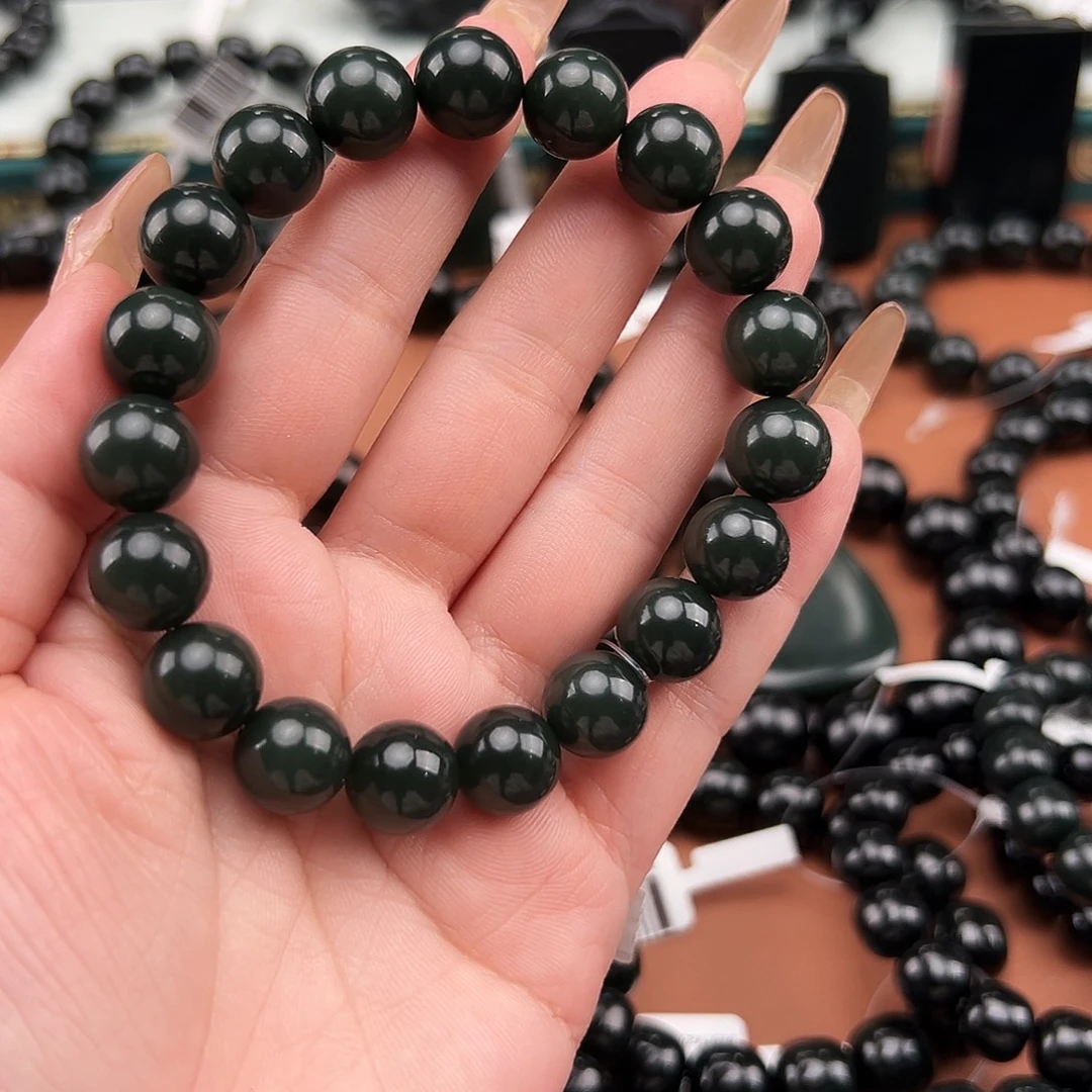 步***停和田玉未镶嵌手串