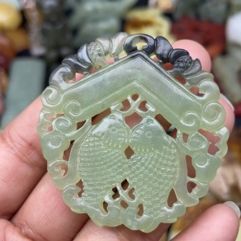 蛇纹石玉颈饰未镶嵌81