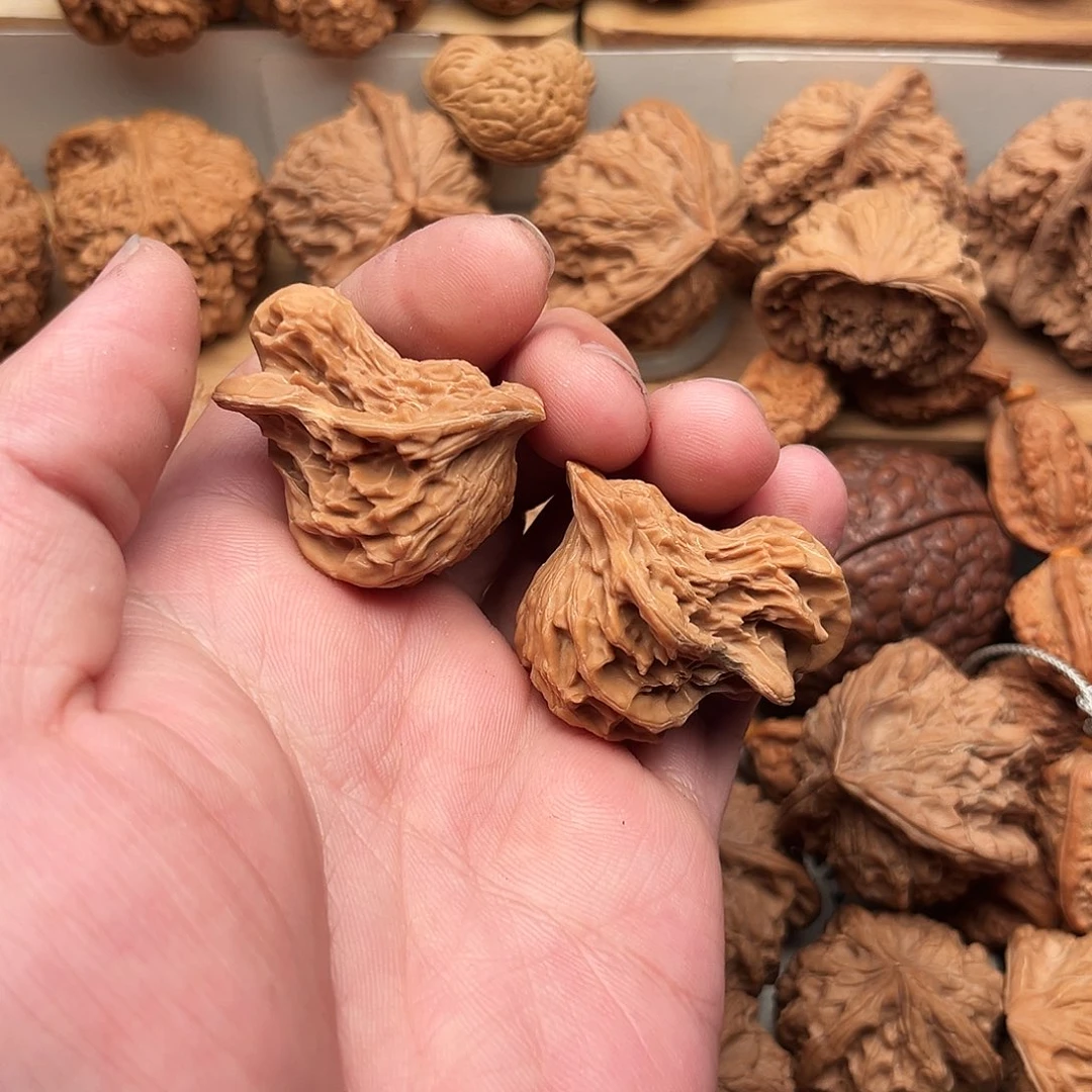 滤***心吊坠文玩核桃小鸟