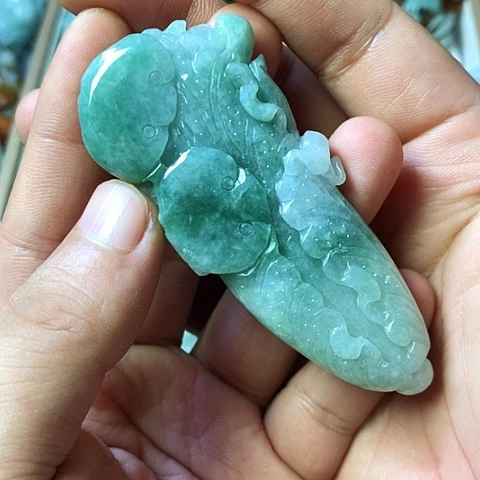 颈饰未镶嵌翡翠福豆豆珠宝翡翠颈饰