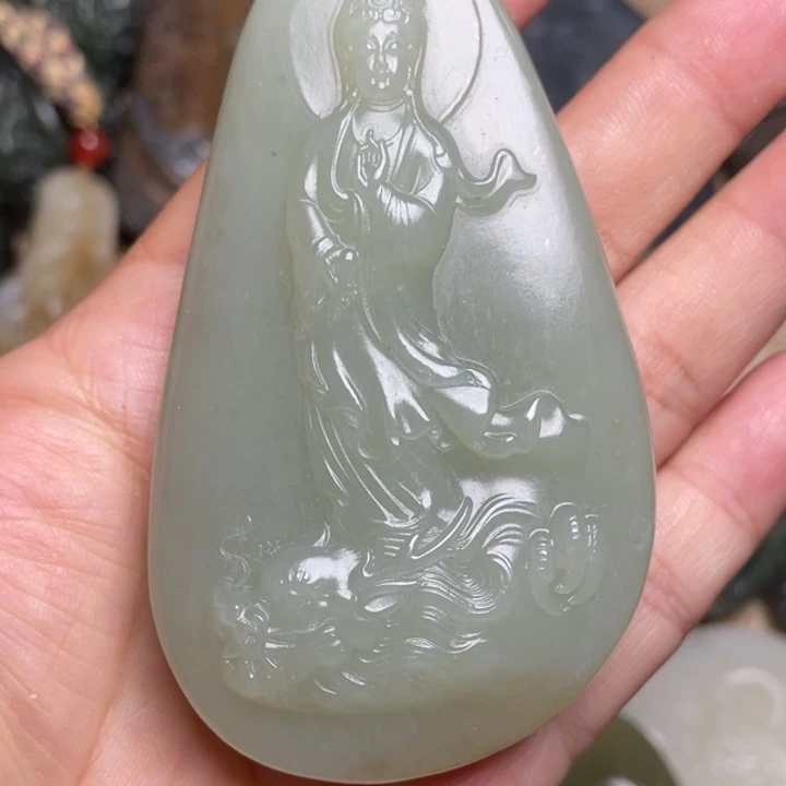 和田玉未镶嵌颈饰阳****e