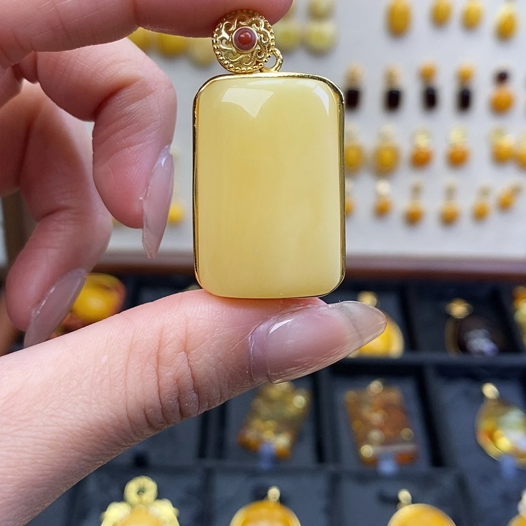 琥珀未镶嵌裸石成品