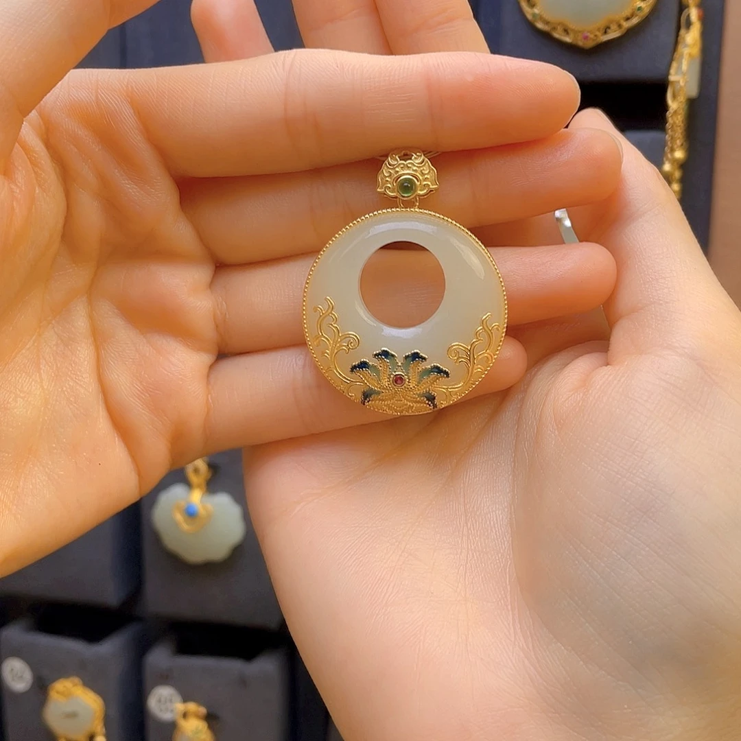 和田玉颈饰银S925镀金镶嵌