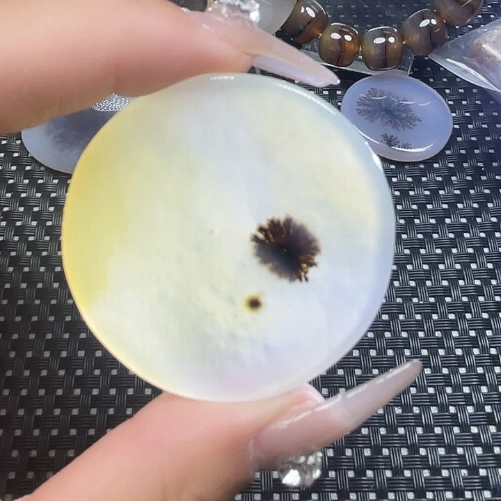 未镶嵌颈饰玛瑙/玉髓