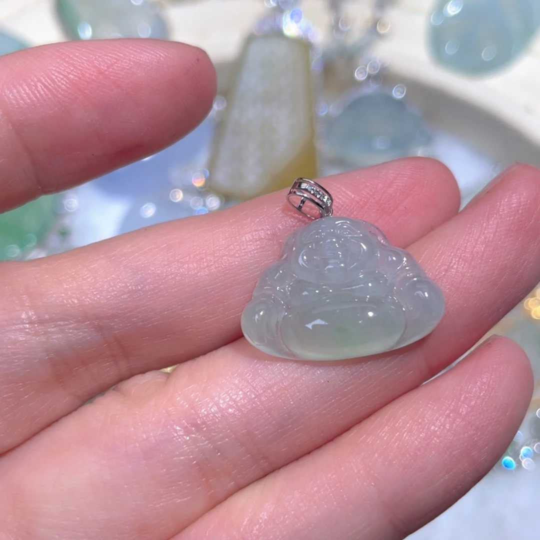 翡翠颈饰18K金镶嵌翡翠