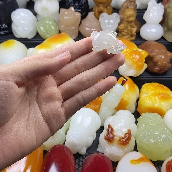 无花朵原石雕刻挂件