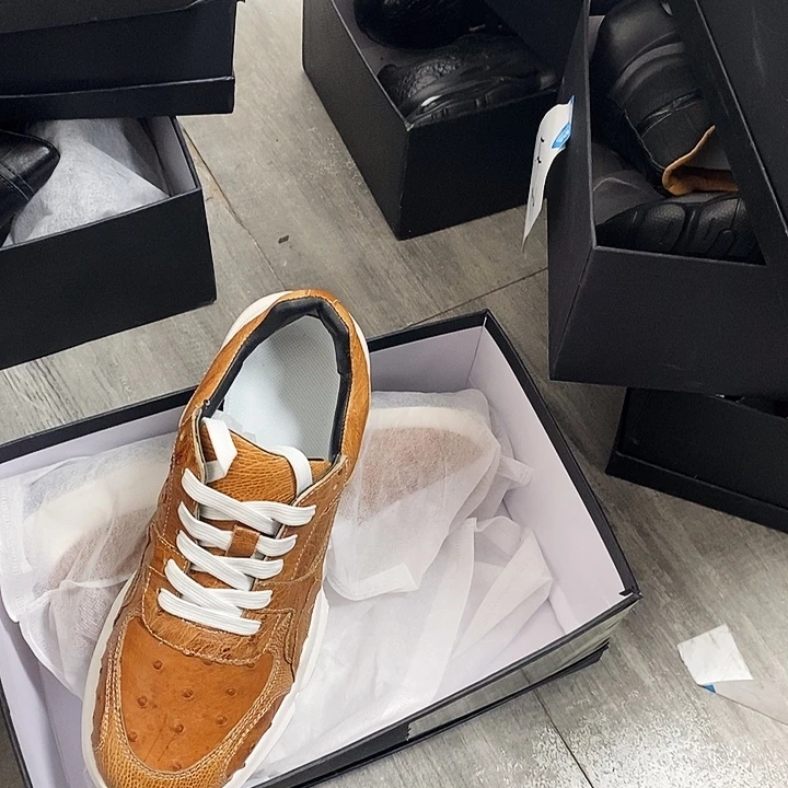 云***风真皮41码男士休闲鞋