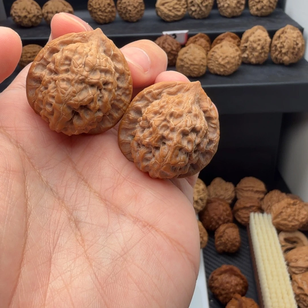 吊坠文玩核桃红蛟龙边33