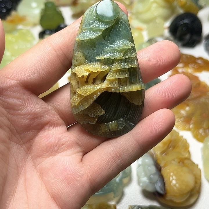 未镶嵌蛇纹石玉颈饰