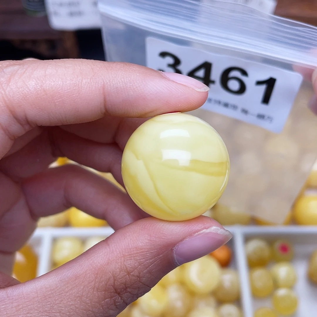 蜜蜡未镶嵌珠宝奇石24