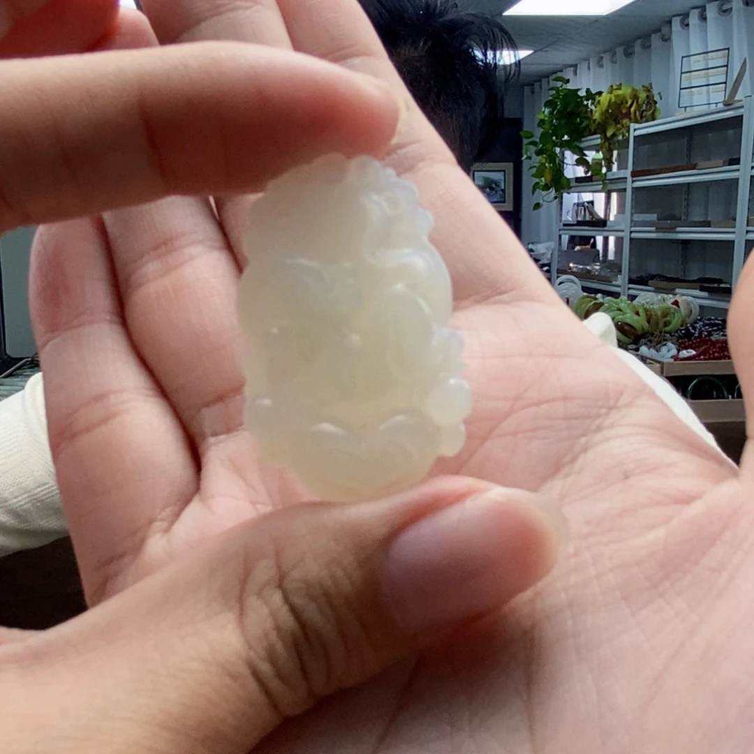 和田玉颈饰未镶嵌鼠