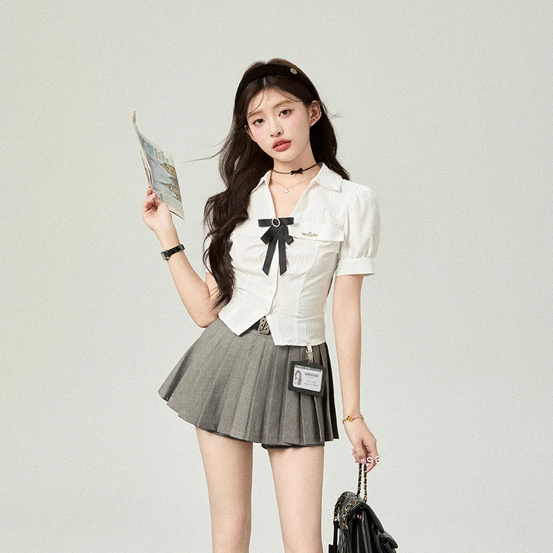 清072花铃太太2025年学院上衣收腰白衬衫甜美设计感收腰翻领短袖