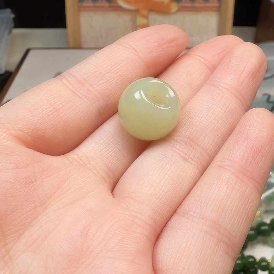 三***_和田玉未镶嵌手链