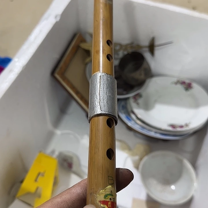 吉***力香榧木ghhhbbbbbbvv