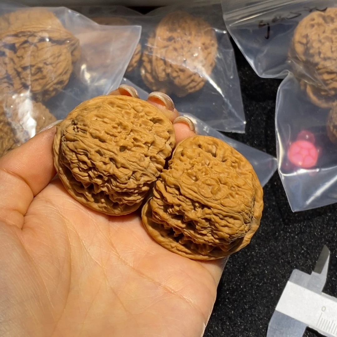 吊坠文玩核桃40南疆石黄108