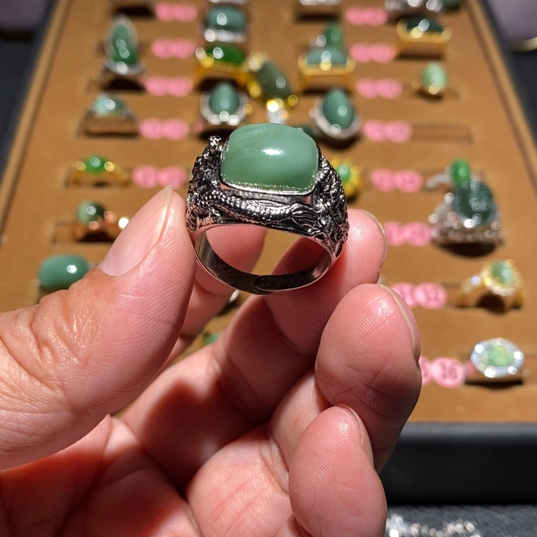 和田玉未镶嵌戒指