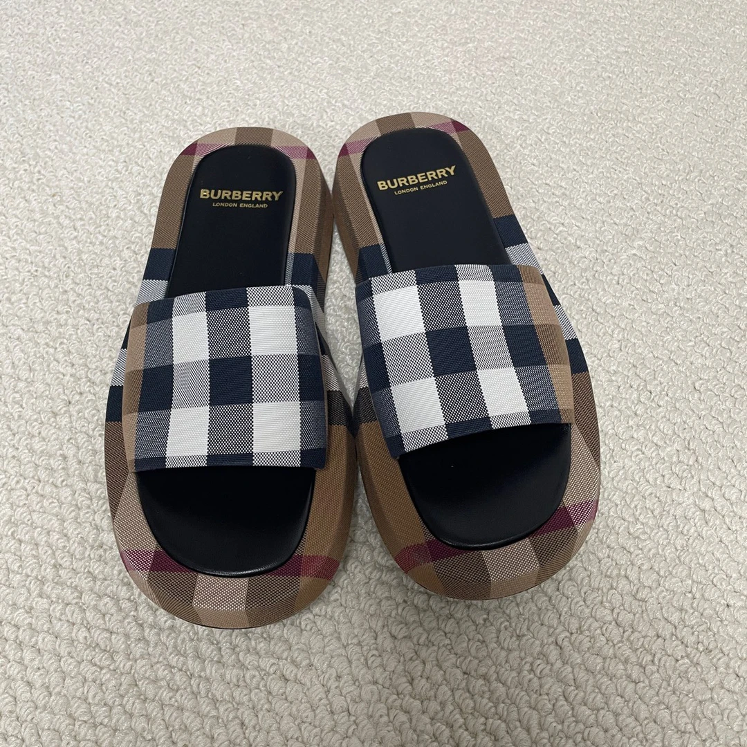 99新 BURBERRY/博柏利 Burberry 格子 拖鞋 98新 39码 A7082