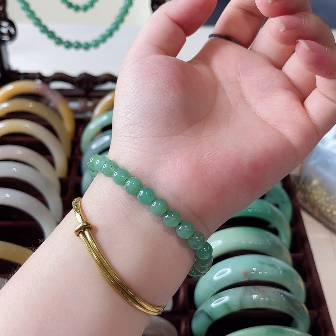 密玉（石英质玉）未镶嵌颈饰