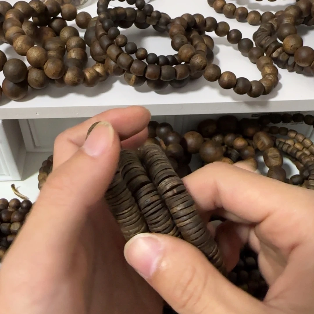 沉香碎屑沉香➕1.沉水片片珠