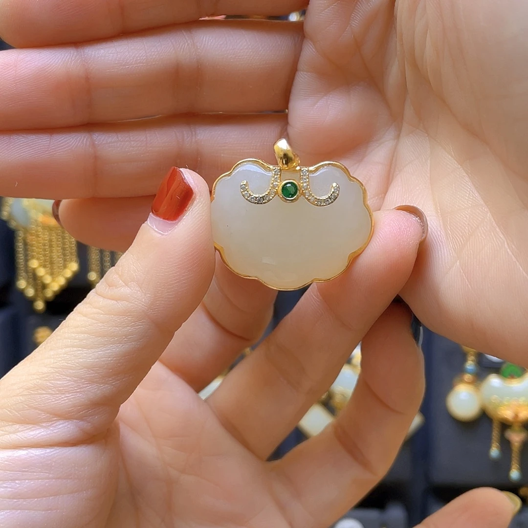 和田玉银S925镀金镶嵌颈饰