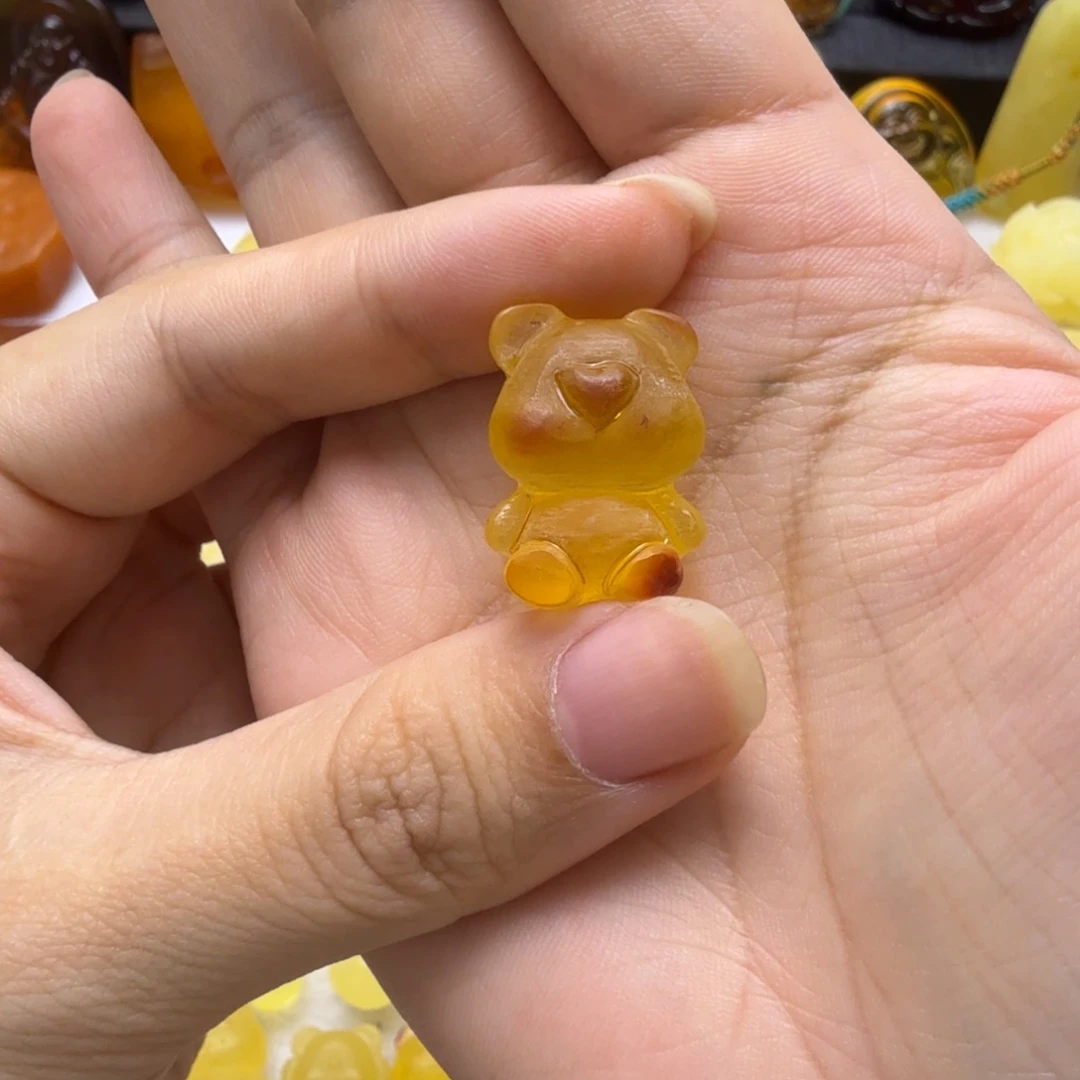 蜜蜡未镶嵌珠宝奇石