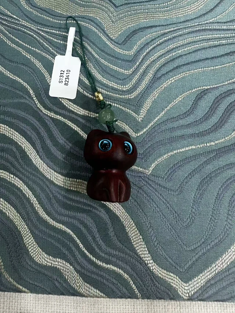 S1312紫檀挂件无礼盒