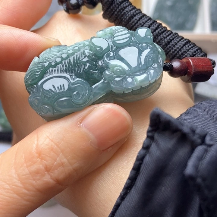 翡翠未镶嵌挂件翡翠