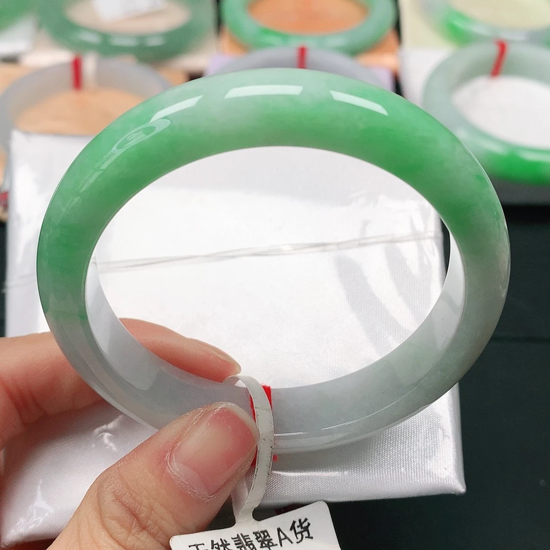 翡翠手镯未镶嵌天然翡翠手镯53