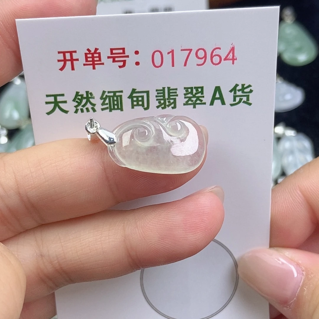 翡翠未镶嵌颈饰天然