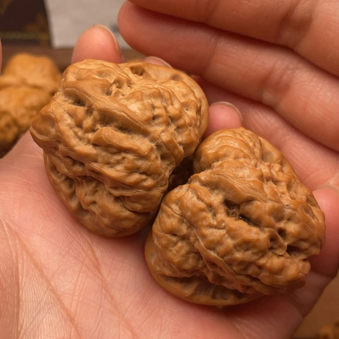 【闪购商品】文玩核桃把件白*梦边40左右