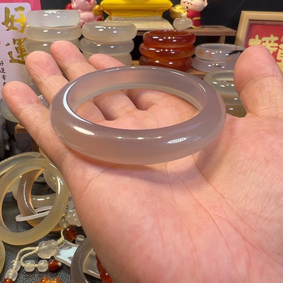 晓***曼手镯玛瑙/玉髓未镶嵌