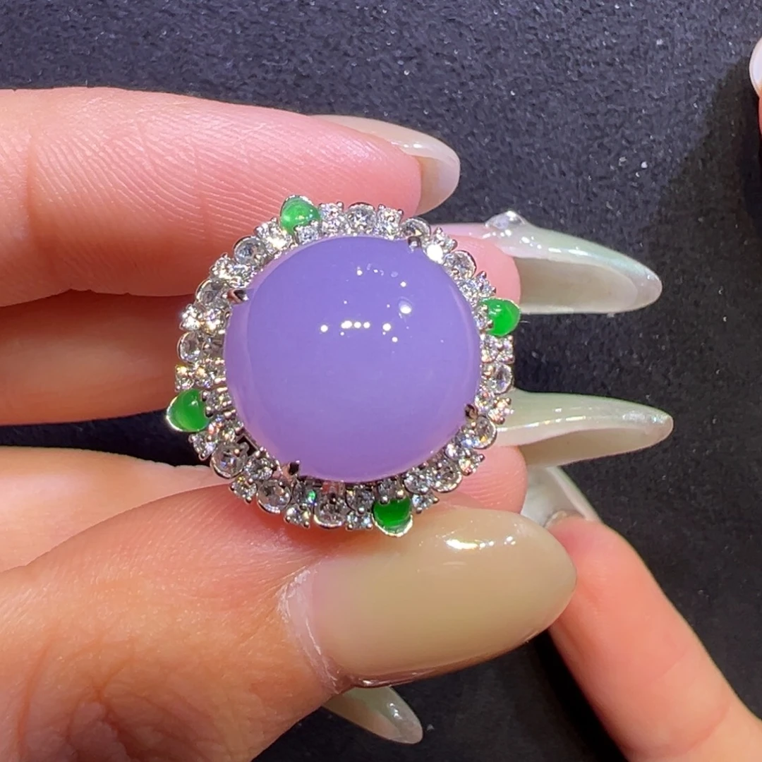 翡翠18K金镶嵌戒指蛋面