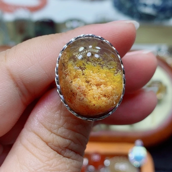 未镶嵌颈饰水晶“****及水晶