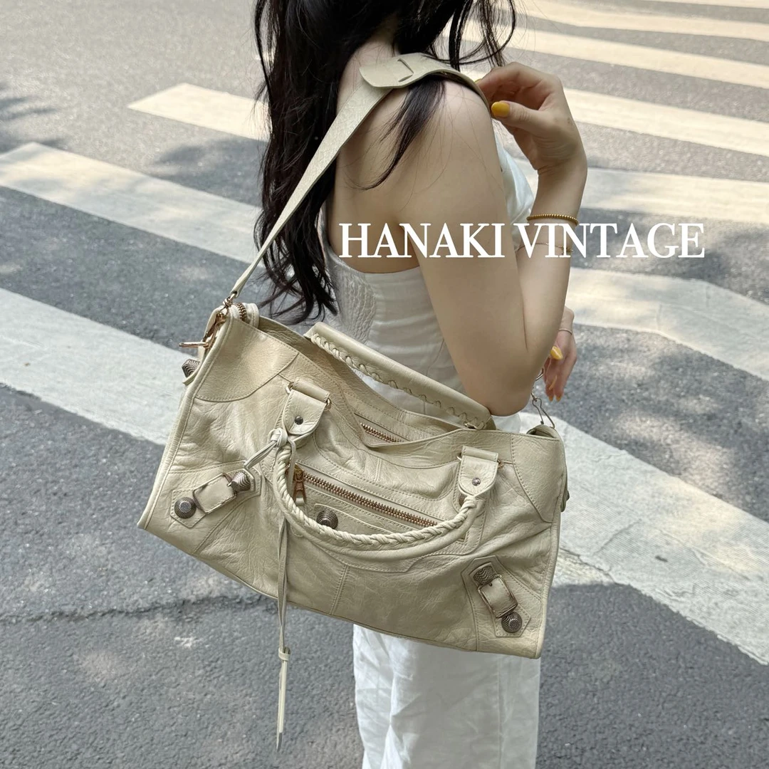 95新 Balenciaga/巴黎世家 花绮二店/燕麦奶白大钉大号号city机车