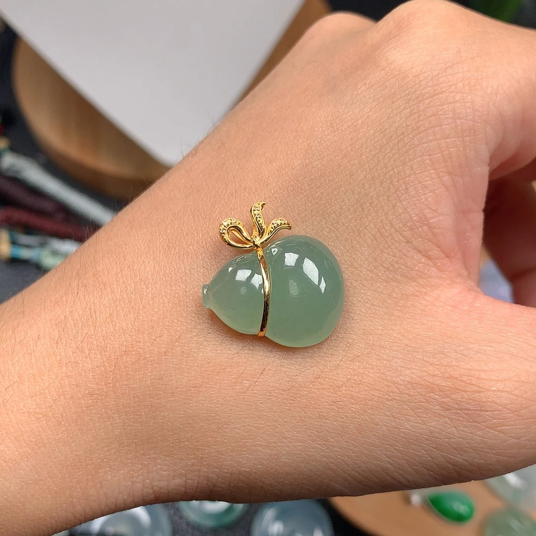 吊坠(不含链)18K金镶嵌翡翠