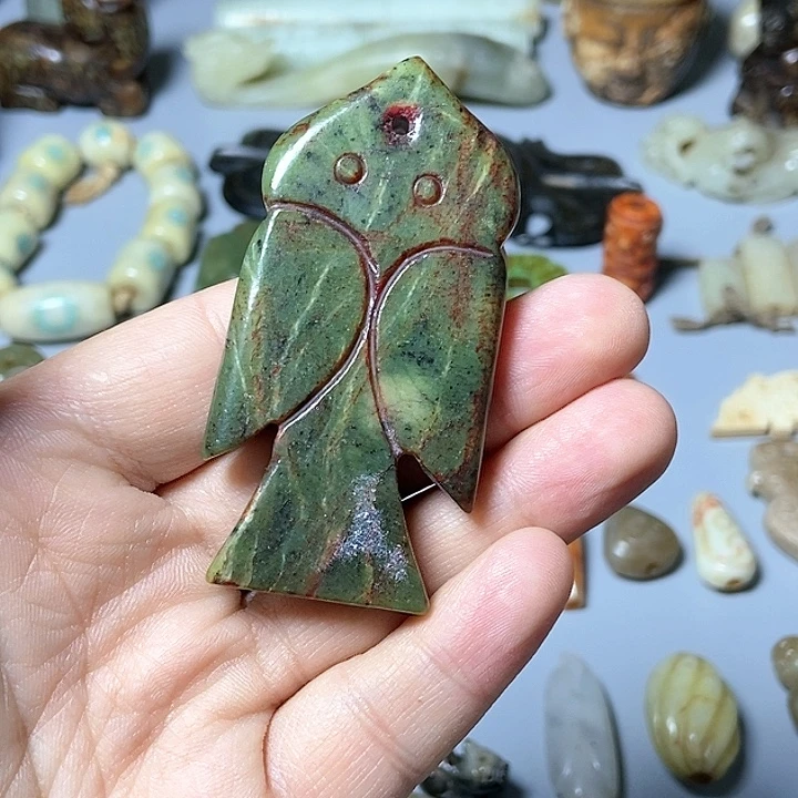 和田玉未镶嵌颈饰2