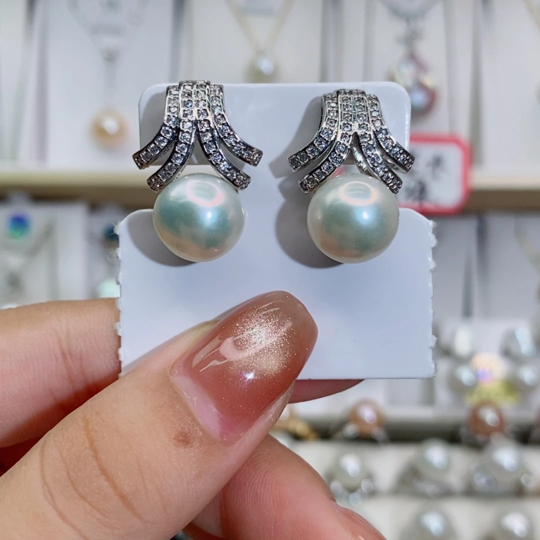 淡水珍珠耳饰未镶嵌