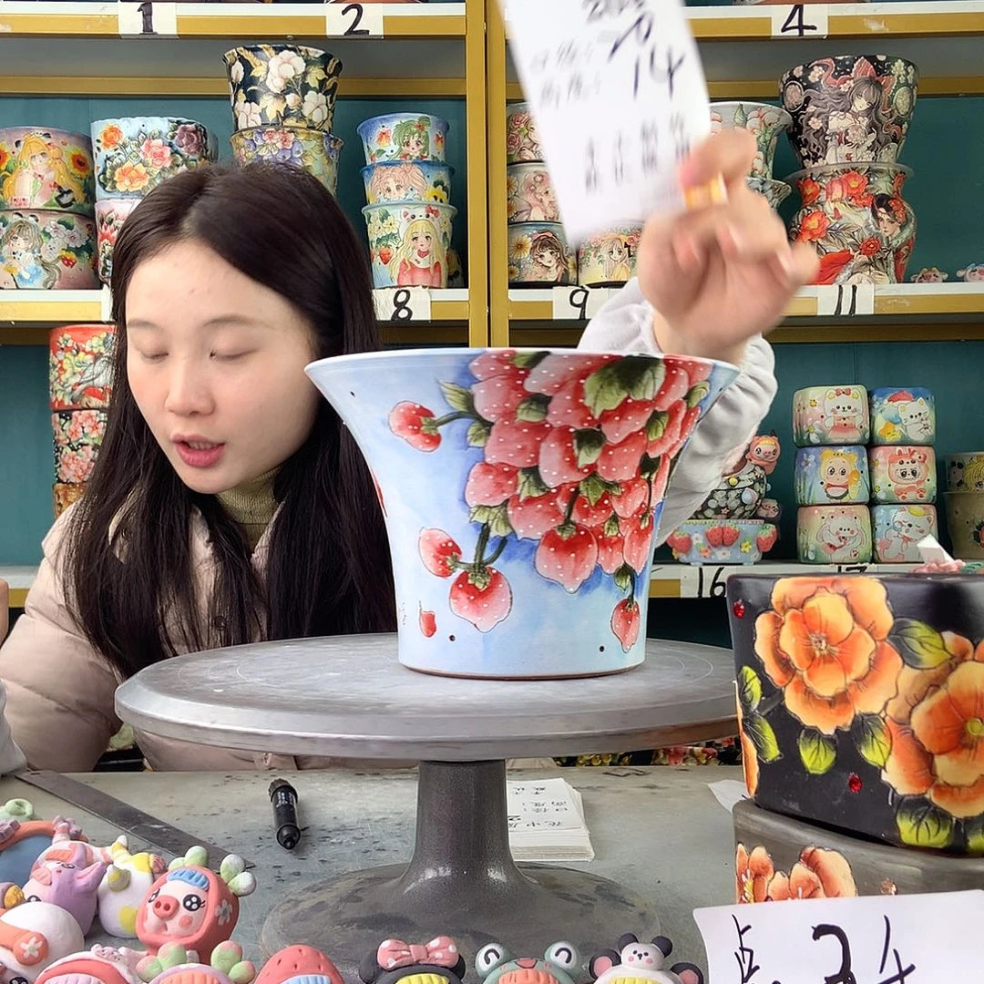 陶景德镇手工花盆204