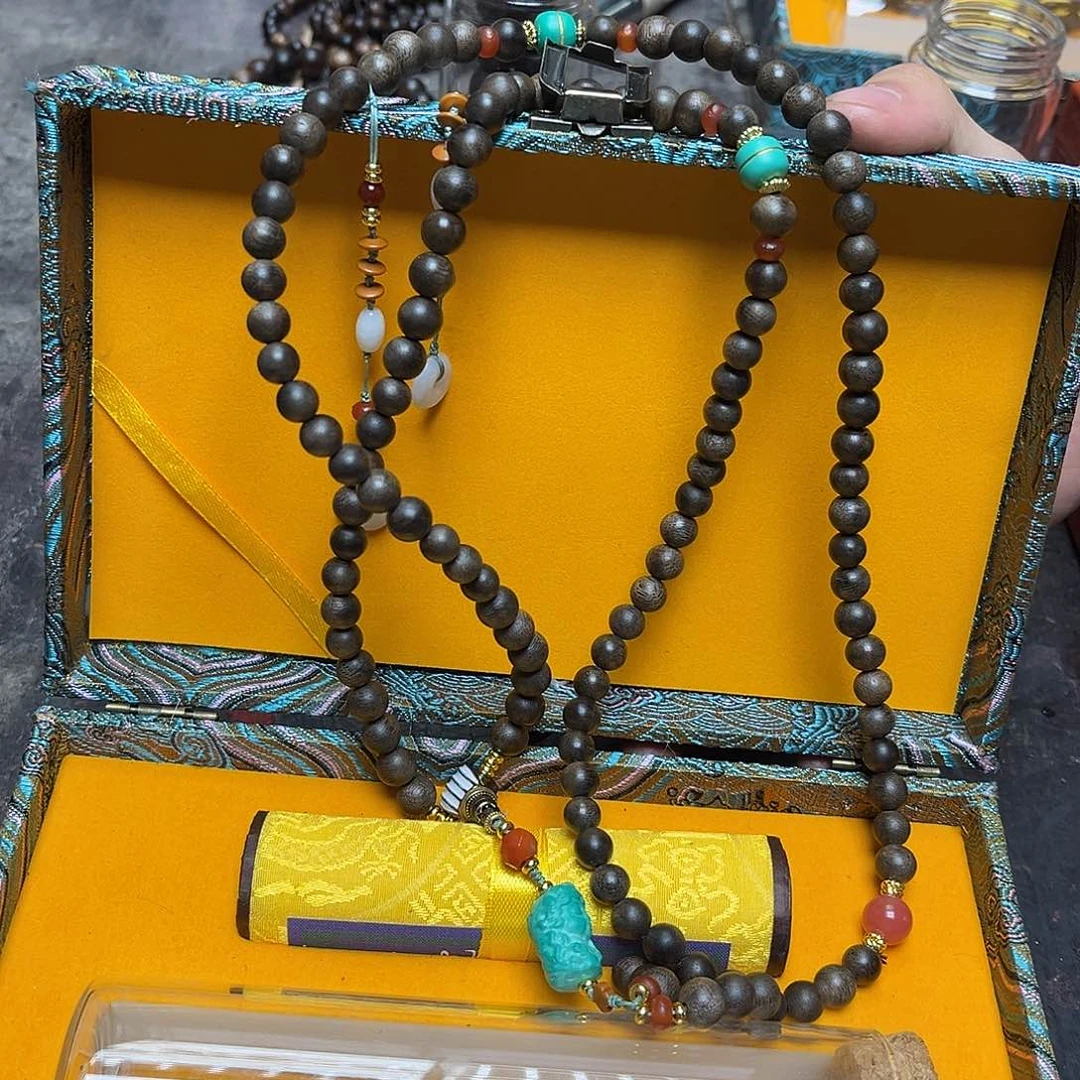 大叶紫檀（黑酸枝木类）