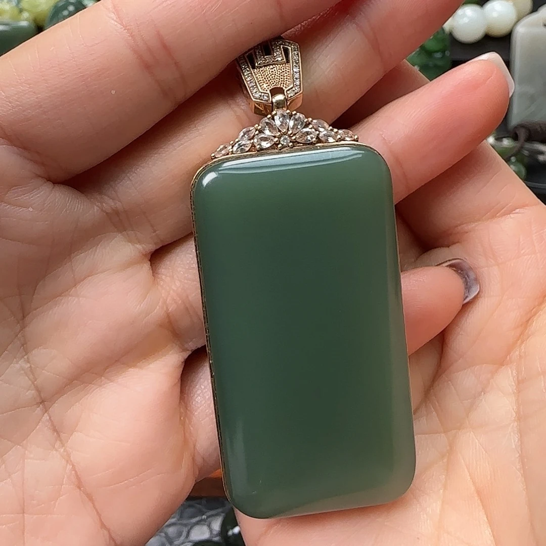 和田玉18K金镶嵌珠宝奇石