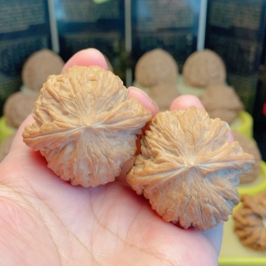 文玩核桃吊坠@*哥42磨盘