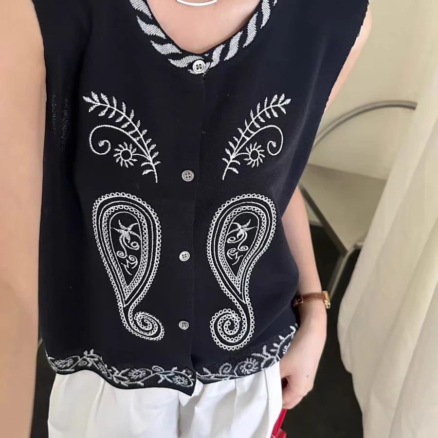 夏季复古民族风刺绣针织马甲女夏季时髦设计感百搭无袖坎肩背心潮